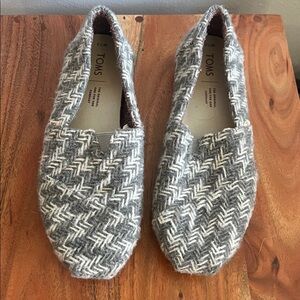 Tom’s classic slip on - herringbone